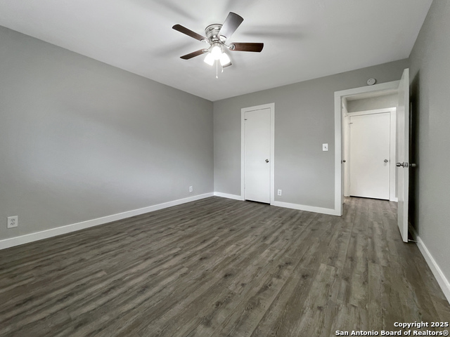 Listing photo id 29 for 3310 Rosetti