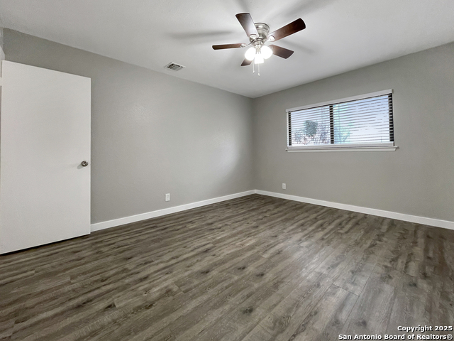 Listing photo id 31 for 3310 Rosetti