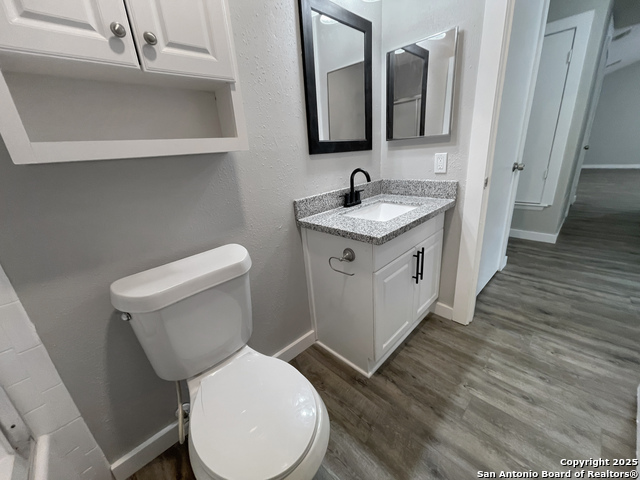 Listing photo id 34 for 3310 Rosetti