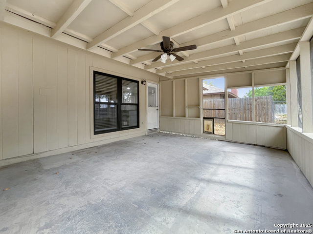 Listing photo id 38 for 3310 Rosetti