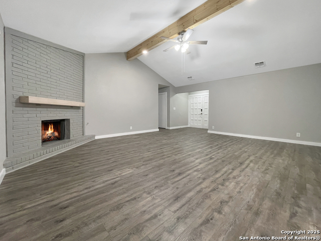 Listing photo id 6 for 3310 Rosetti