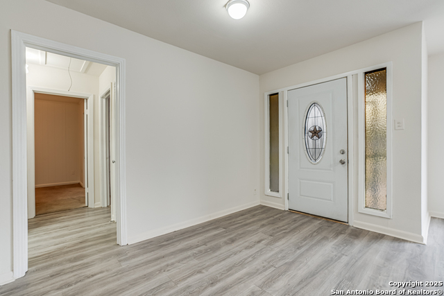 Image 34 of 44 For 811 Cottonwood Ave