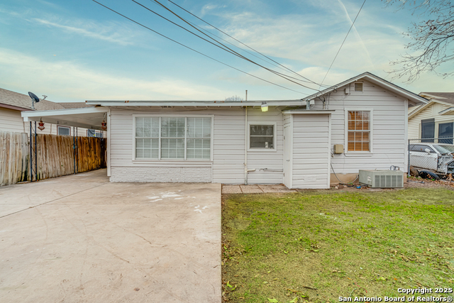 Image 42 of 44 For 811 Cottonwood Ave