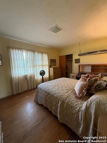 Listing photo id 8 for 520 12th N 