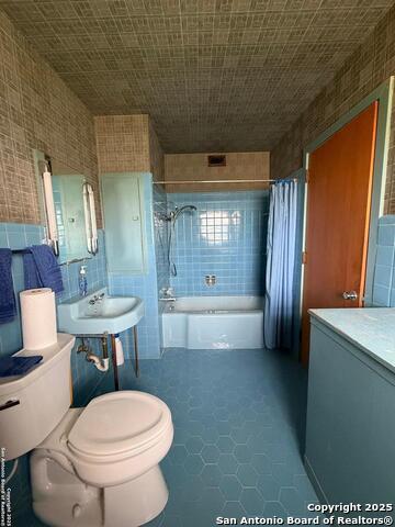 Listing photo id 9 for 520 12th N 