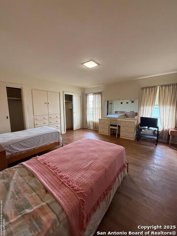 Listing photo id 10 for 520 12th N 