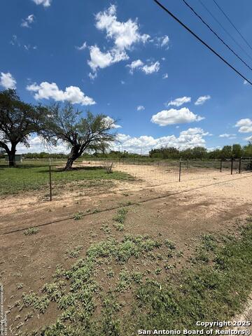 Listing photo id 16 for 520 12th N 