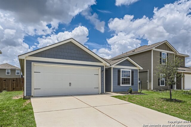 Image 3 of 23 For 7219 Calypso Canyon