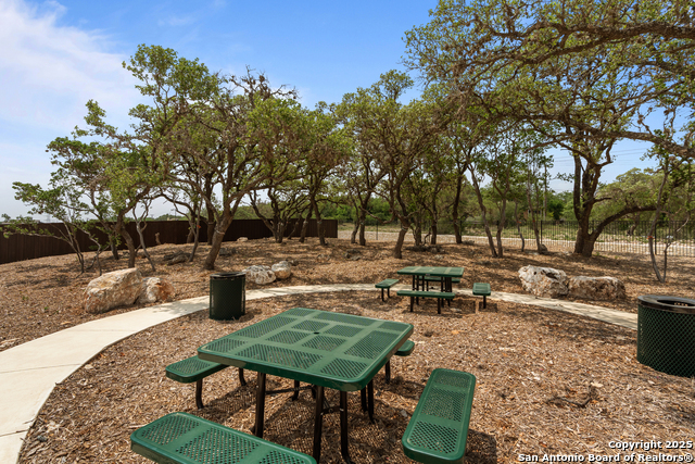 Image 24 of 26 For 20675 Huebner Rd Unit 706