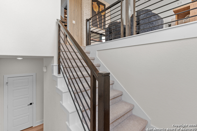 Image 5 of 26 For 20675 Huebner Rd Unit 706