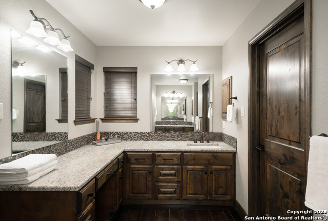 Image 22 of 41 For 303 Schneider St