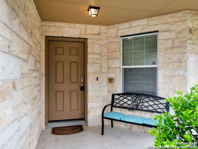 Listing photo id 0 for 2719 Green Leaf