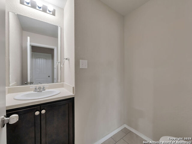Listing photo id 7 for 2719 Green Leaf