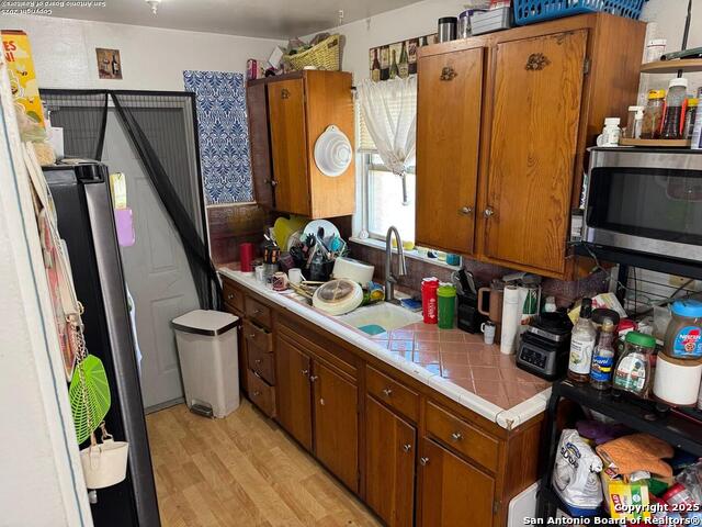 Listing photo id 8 for 227 E Villaret Blvd