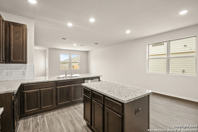 Listing photo id 8 for 9318 Graze Land Drive