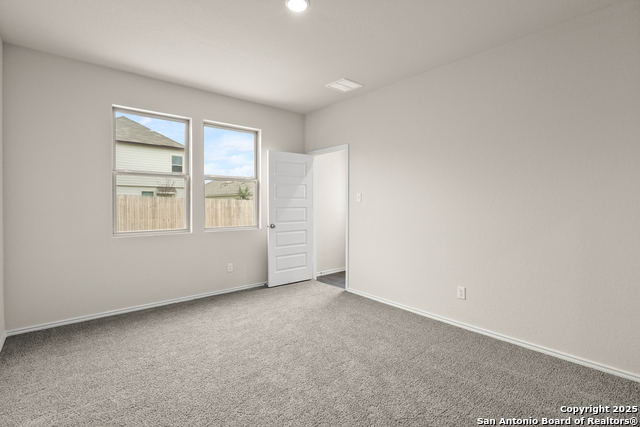 Listing photo id 4 for 9318 Graze Land Drive