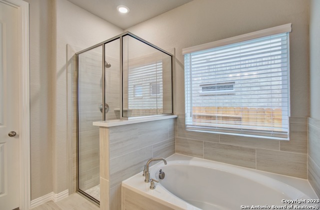 Image 17 of 30 For 813 Saltbush Street