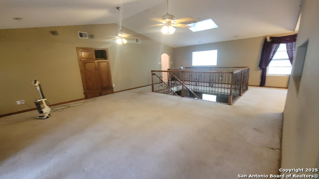 Image 10 of 29 For 7 Glen Cove Dr