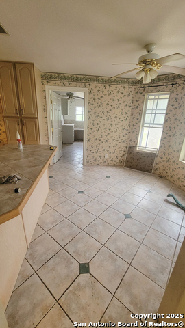 Image 15 of 29 For 7 Glen Cove Dr