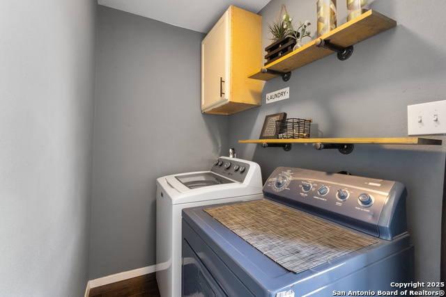 Listing photo id 17 for 3407 La Violeta