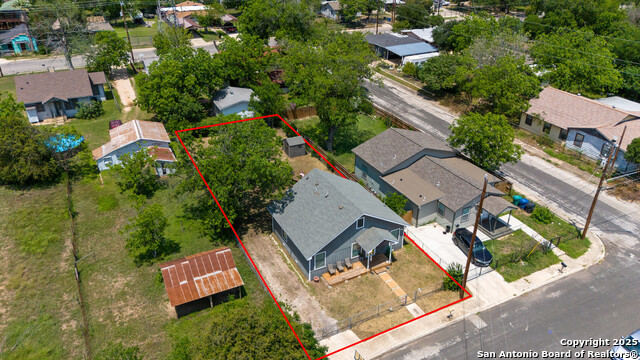Listing photo id 28 for 3407 La Violeta