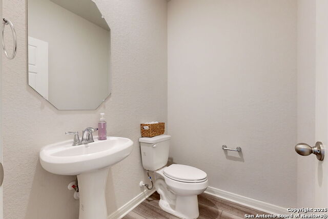 Image 42 of 53 For 10259 Juniper Oaks