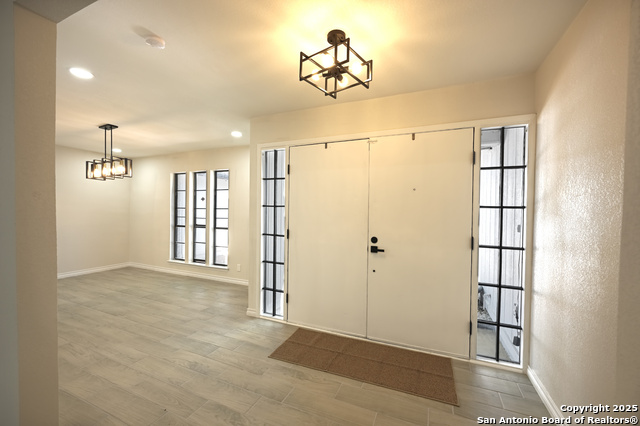 Image 19 of 42 For 5914 Pineway