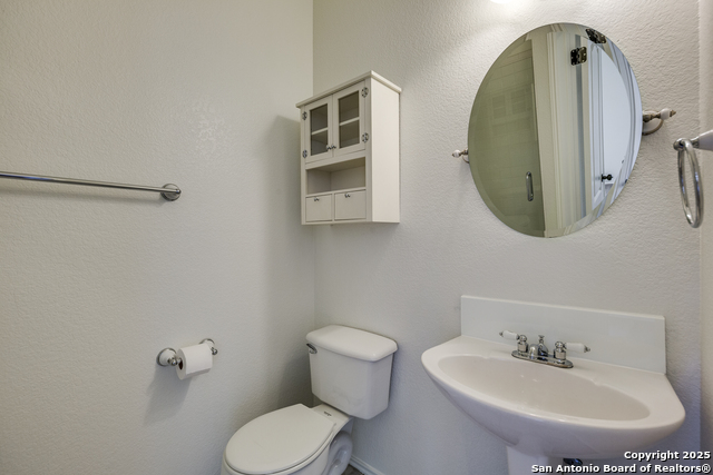 Image 15 of 44 For 22326 Navasota Circle