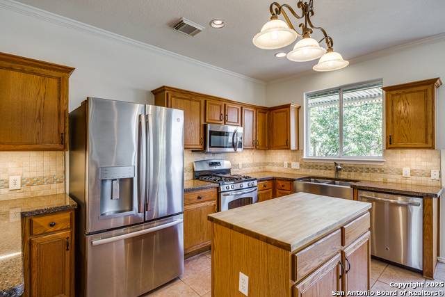 Image 9 of 44 For 22326 Navasota Circle
