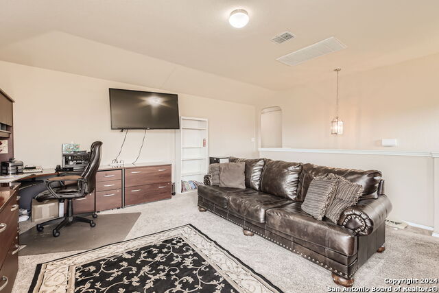 Listing photo id 15 for 7350 Sky Blue