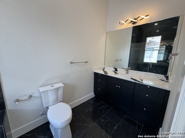 Image 12 of 21 For 322 Lamar  
