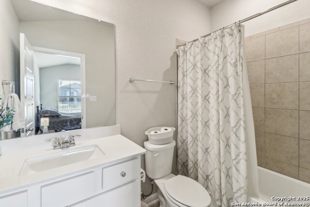 Listing photo id 13 for 3012 Hess Boulevard