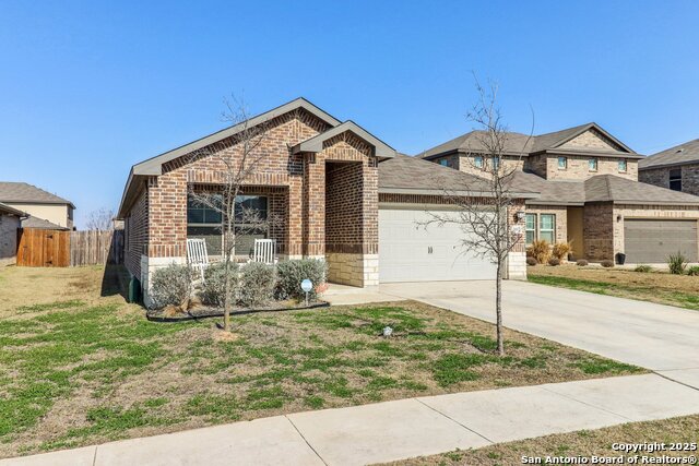 Listing photo id 2 for 3012 Hess Boulevard