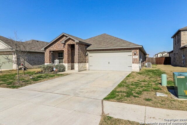 Listing photo id 3 for 3012 Hess Boulevard