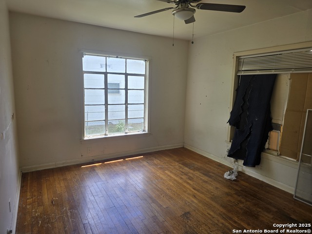 Image 9 of 19 For 3218 Southcross E