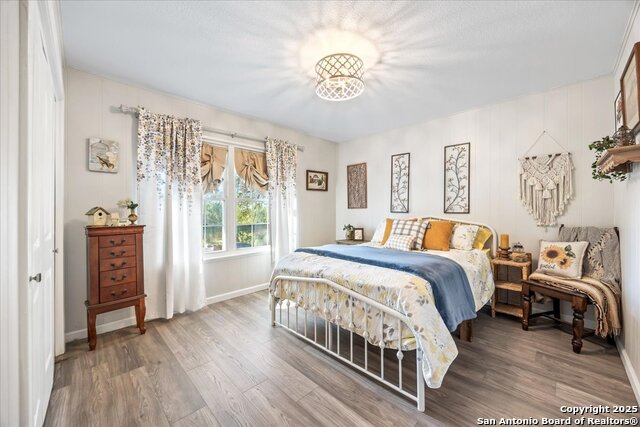 Image 15 of 53 For 630 Deerwood Dr