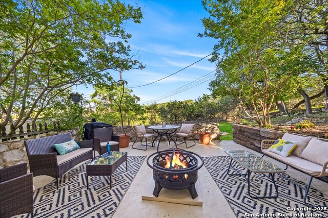 Image 30 of 53 For 630 Deerwood Dr
