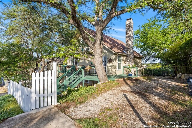 Image 36 of 53 For 630 Deerwood Dr