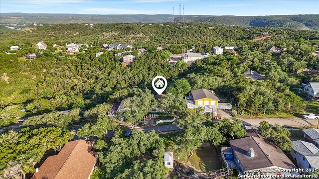 Image 37 of 53 For 630 Deerwood Dr