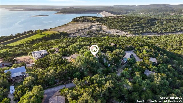 Image 42 of 53 For 630 Deerwood Dr