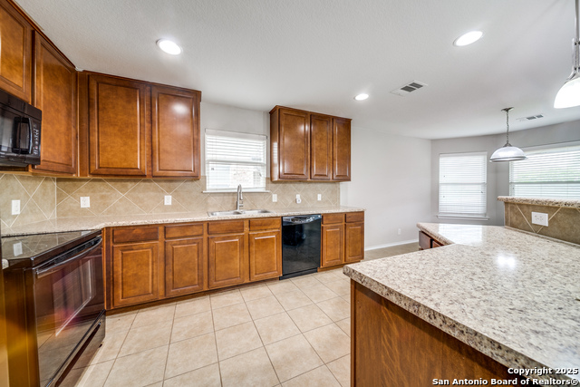 Image 12 of 26 For 221 Raleigh Dr