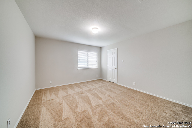 Image 20 of 26 For 221 Raleigh Dr