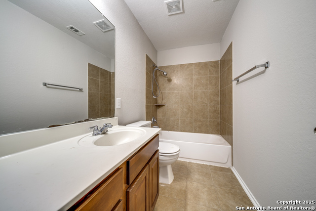 Image 22 of 26 For 221 Raleigh Dr