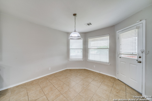 Image 9 of 26 For 221 Raleigh Dr