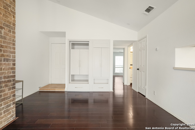 Details for 2542 Babcock Rd  E-201, San Antonio, TX 78229