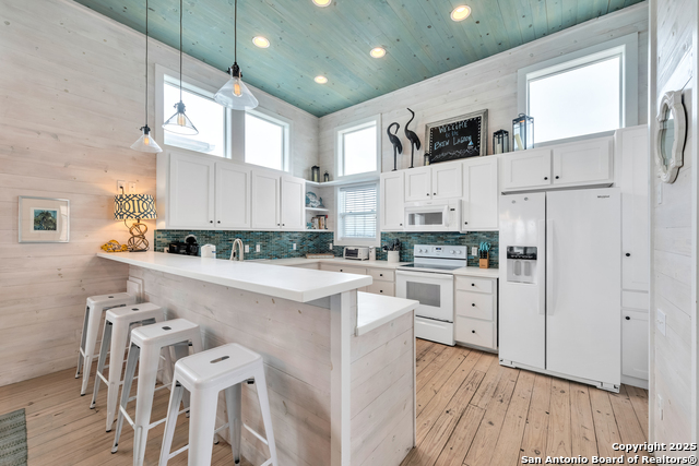 Listing photo id 10 for 2525 11th St S 49