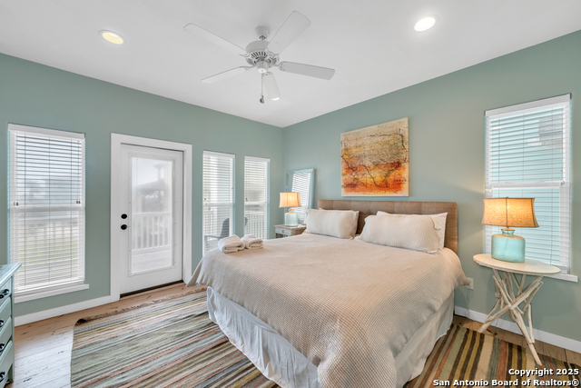 Listing photo id 14 for 2525 11th St S 49