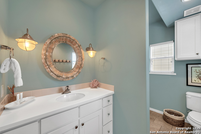 Listing photo id 17 for 2525 11th St S 49
