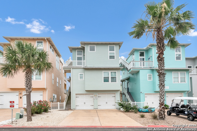 Listing photo id 0 for 2525 11th St S 49