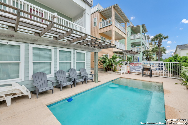 Listing photo id 29 for 2525 11th St S 49